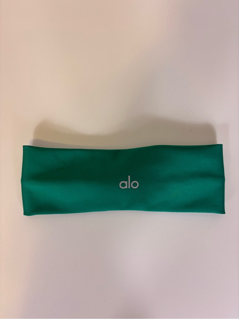 ALO Yoga Green Stretch Performance Headband with Grips Underneath
